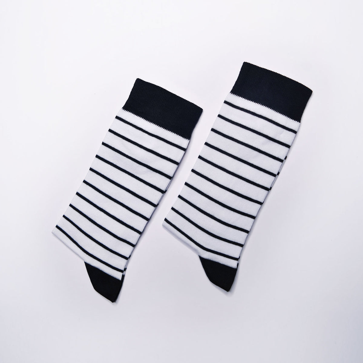Long Stripes White &amp; Black